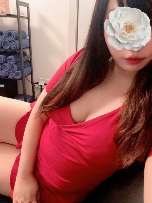 8月21日18:49SS級美女堀内なつ投稿の写メ日記